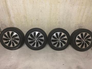 Buenos aires velgen met winterbanden 15 inch beschikbaar voor biedingen