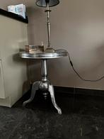 Tafeltje, Ophalen, Zo goed als nieuw