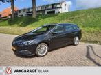 Opel Astra Sports Tourer 1.4 Innovation, Auto's, Gebruikt, 4 cilinders, 150 pk, Zwart