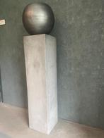 Plantenzuil | betonlook | zilverkleurige bloempot, Huis en Inrichting, Woonaccessoires | Zuilen en Pilaren, Ophalen, Zo goed als nieuw