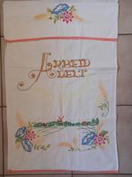 Vintage geborduurd handdoekenrek doek Arbeid Adelt, Ophalen of Verzenden, Gebruikt
