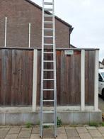 2x15 sports Topmerk Ladder, Doe-het-zelf en Verbouw, Ladders en Trappen, Ophalen, Zo goed als nieuw, 4 meter of meer