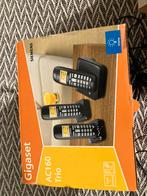 Gigaset AC160 met drie toestellen, Ophalen of Verzenden, Zo goed als nieuw, 2 handsets