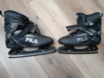 Fila IJshockeyschaatsen Maat 43 - Zo Goed Als Nieuw! beschikbaar voor biedingen