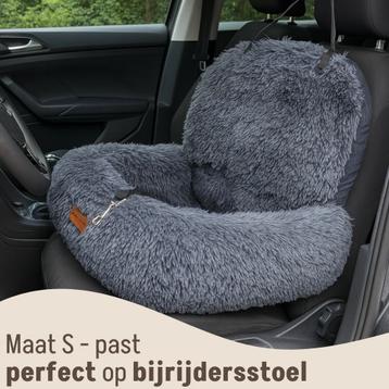 Fluffy honden autostoel maat S (2 stuks) beschikbaar voor biedingen
