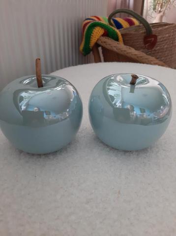 Sier appels 2 lichtblauw en 1 geel.  beschikbaar voor biedingen