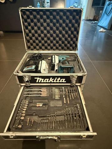 Makita schroef-boormachine df457d incl lader en koffer beschikbaar voor biedingen