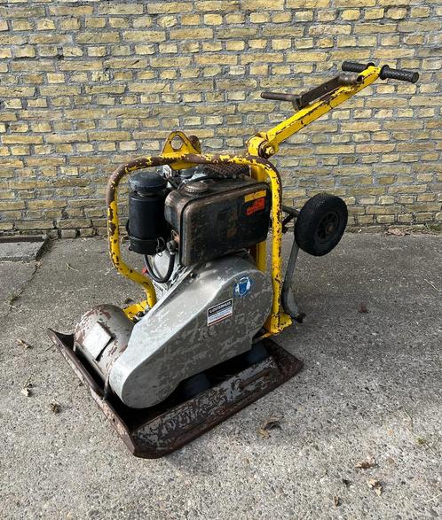 Revo DVW 2500 Trilplaat Hatz diesel nemaco (bj 2001), Tuin en Terras, Hand-tuingereedschap, Gebruikt, Overige soorten, Ophalen of Verzenden