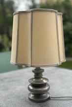 Vintage tafellamp met zware zilverkleurige voet, Ophalen, Klassiek Vintage, Zo goed als nieuw, Metaal
