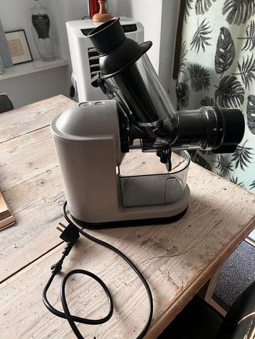 Mooie Phillips slowjuicer ongebruikt! Moet snel weg! beschikbaar voor biedingen
