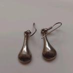 Vintage zilverkleurige oorhangers  , metaal, Ophalen of Verzenden, Gebruikt, Zilver, Overige materialen