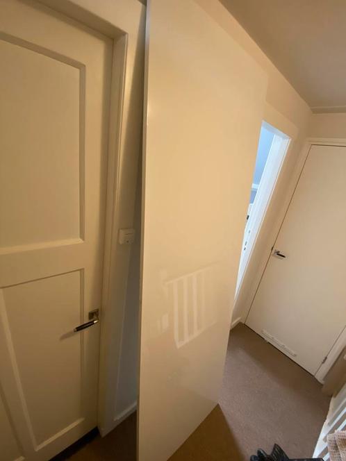 Schuifdeuren set van 2 wit hoogglans Hasvik, Huis en Inrichting, Kasten | Roldeurkasten en Archiefkasten, Zo goed als nieuw, 200 cm of meer