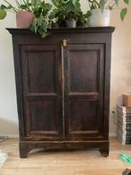 GRATIS super mooie buffetkast, Antiek en Kunst, Antiek | Meubels | Kasten, Ophalen of Verzenden