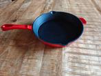 Rode Gietijzeren Koekenpan, Huis en Inrichting, Keuken | Potten en Pannen, Ophalen, Gietijzer, Zo goed als nieuw, Keramische plaat