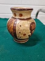 Vaas met patroon bruin creme aardewerk, Huis en Inrichting, Woonaccessoires | Vazen, Ophalen of Verzenden, 'T Olde Gre-j, Info@toldegrej.nl