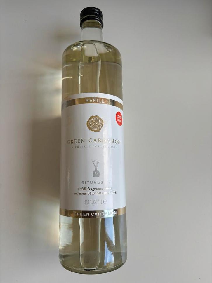 Te koop, Rituals Green Cardamom Hervulling 1L, Huis en Inrichting, Woonaccessoires | Kandelaars en Kaarsen, Nieuw, 25 tot 50 cm