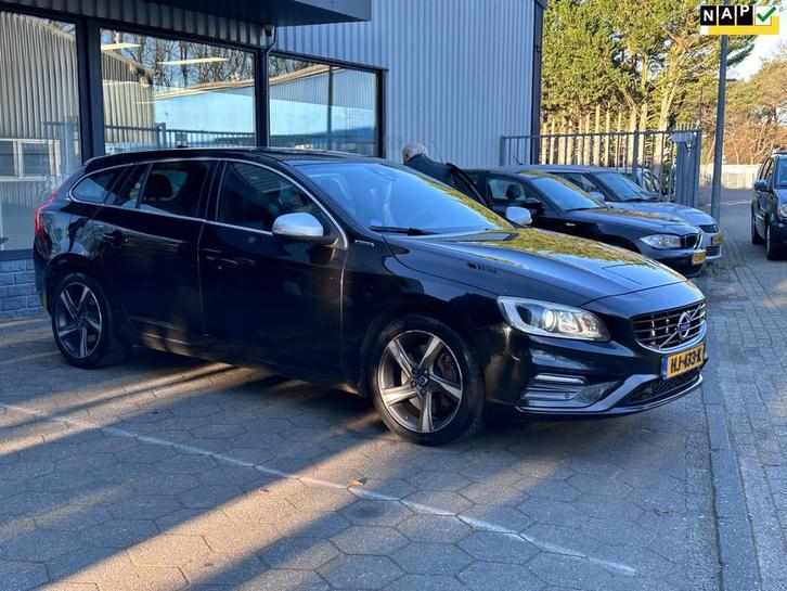 Volvo V60 2.4 D6 Twin Engine R-Design l leder/ airco/Navigat, Auto's, Volvo, Bedrijf, Te koop, V60, 4x4, ABS, Airbags, Airconditioning