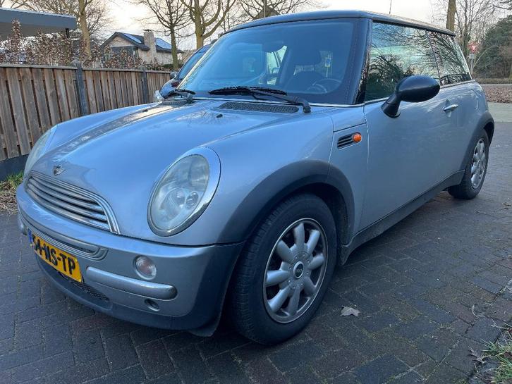 Mini 1.6 16V Cooper 2004, Auto's, Mini, Particulier, Cooper, Airbags, Bluetooth, Metallic lak, Mistlampen, Radio, Benzine, Euro 4