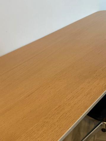 Zo goed als nieuwe bureau Bekant Ikea - afbeelding 3