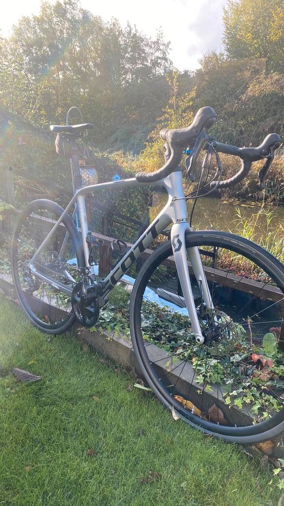 Scott Addict 20 grey carbon disc (L) 56 cm., Fietsen en Brommers, Fietsen | Racefietsen, Zo goed als nieuw, Overige merken, Meer dan 20 versnellingen