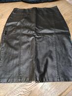 Leuke imitatie leren kokerrok - Maat L, Zwart, Maat 42/44 (L), Ophalen of Verzenden, Boven de knie