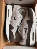 Nike Air Max 1 Jewel wolf grey Mens Size US10 / EU44, Ophalen, Zo goed als nieuw, Overige kleuren