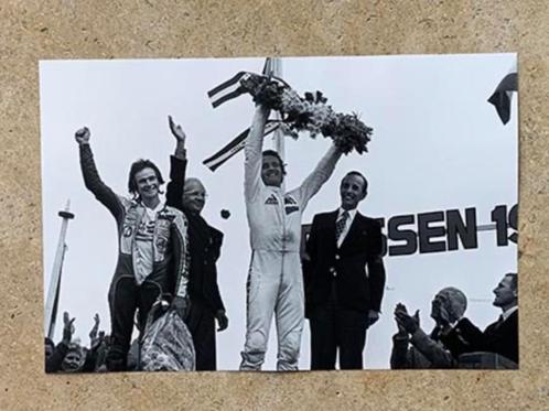 Org z/w foto 20x30 cm winnaar Wil Hartog 25-06-1977 TT Assen, Verzamelen, Automerken, Motoren en Formule 1, Nieuw, Motoren, Verzenden