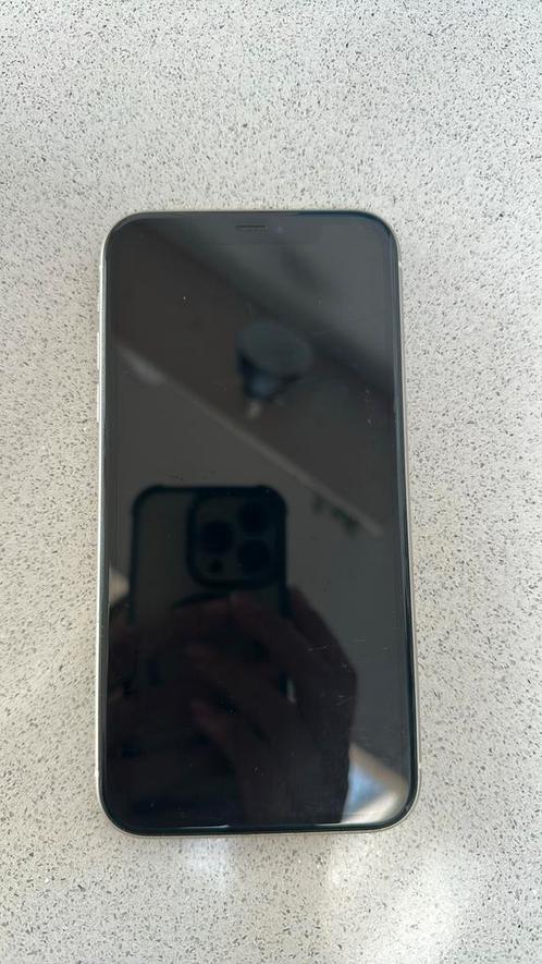 iPhone 11 | 64GB | netjes en werkt perfect, Telecommunicatie, Mobiele telefoons | Apple iPhone, 64 GB, iPhone 11, Wit, Ophalen of Verzenden