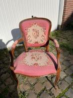 Antiek stoeltje met mooi borduurwerk, Antiek en Kunst, Antiek | Meubels | Stoelen en Banken, Ophalen
