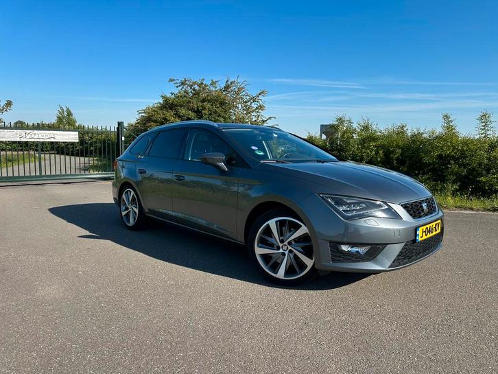 Seat Leon 1.8 TSI FR 180PK Dsg-7 Grijs Panorama dak, Auto's, Seat, Particulier, Leon, ABS, Airbags, Airconditioning, Android Auto