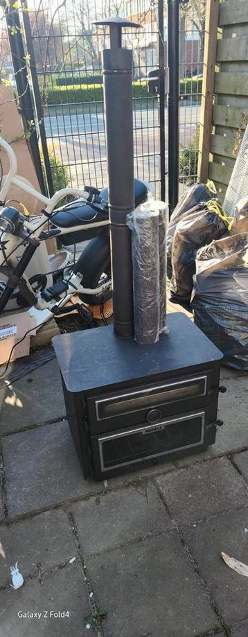 Houtkachel oven beschikbaar voor biedingen