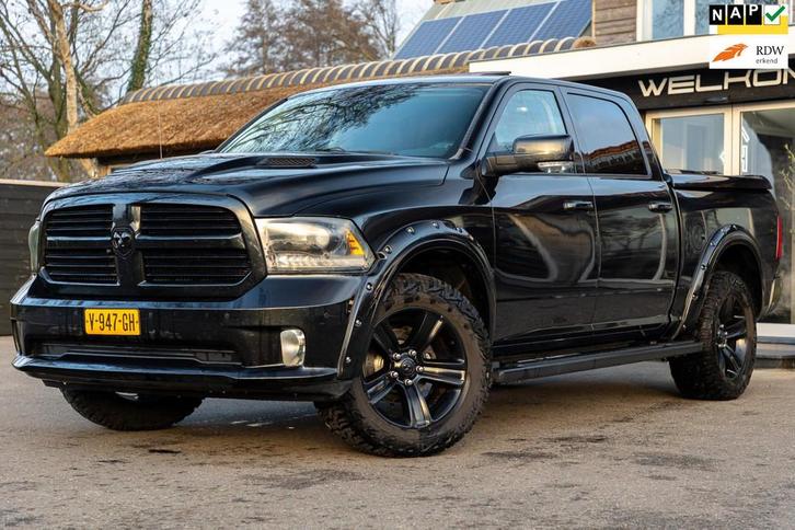 Dodge Ram 1500 5.7 V8 4x4 Quad Cab 6'4 Sport Opendak I Leder, Auto's, Dodge, Bedrijf, Te koop, RAM 1500, 4x4, ABS, Achteruitrijcamera