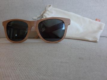 Ho.nolu.lu zonnebril met hout montuur - nieuw - beschikbaar voor biedingen