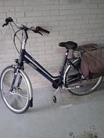 te koop een zeer nette STELLA elektr. damesfiets M53 frame, Zo goed als nieuw, 51 tot 55 cm, 50 km per accu of meer, Ophalen