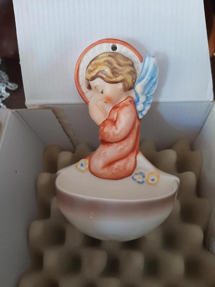 Hummel Goebel beeldje 1997 weihkessel engel #506, Verzamelen, Beelden en Beeldjes, Nieuw, Hummel, Ophalen of Verzenden