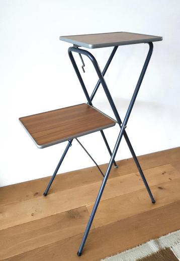 vintage projectortafel beschikbaar voor biedingen