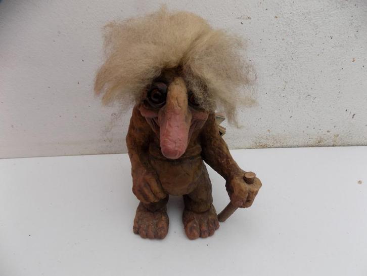 Trollen Nyform grijze met stok zwarte op de uitkijk vintage, Huis en Inrichting, Woonaccessoires | Overige, Gebruikt, Ophalen of Verzenden