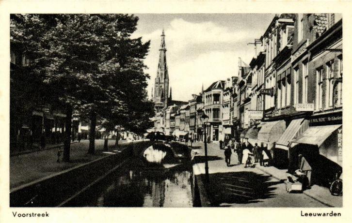 Voorstreek - Leeuwarden - volk - 1959 gelopen, Verzamelen, Ansichtkaarten | Nederland, Gelopen, Friesland, Voor 1920, Ophalen of Verzenden