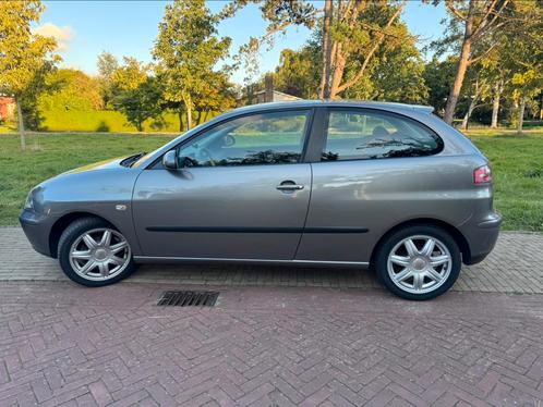 Seat Ibiza 1.4 16V 55KW 2005 Grijs, Auto's, Seat, Particulier, Ibiza, Benzine, C, Hatchback, Handgeschakeld, Origineel Nederlands