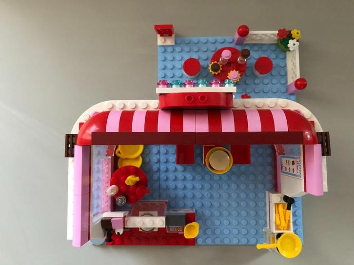 LEGO Friends – City Park Café (3061), Kinderen en Baby's, Speelgoed | Duplo en Lego, Zo goed als nieuw, Lego, Complete set, Ophalen of Verzenden