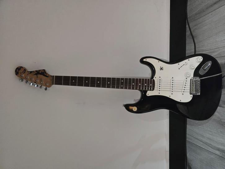 Fender Squier stratocaster Elektrische Gitaar, Muziek en Instrumenten, Snaarinstrumenten | Gitaren | Elektrisch, Gebruikt, Fender