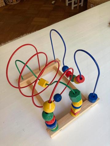 Kralen tafel beschikbaar voor biedingen