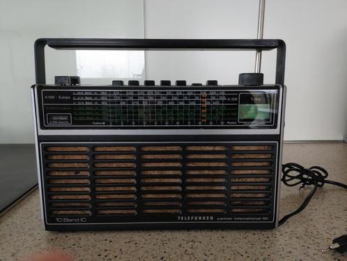 Telefunken wereld radio ontvanger (afstemmingsknop defect), Audio, Tv en Foto, Radio's, Niet werkend, Wereldontvanger, Ophalen