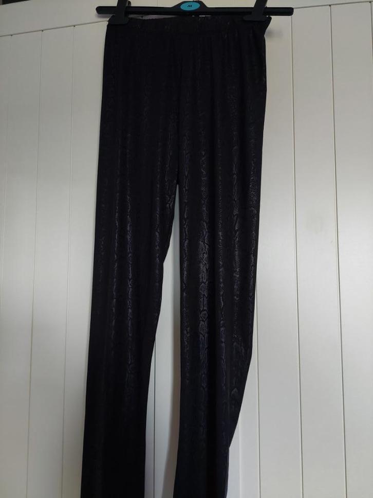 Slangen print legging, Kleding | Dames, Broeken en Pantalons, Nieuw, Maat 38/40 (M), Zwart, Lang, Verzenden
