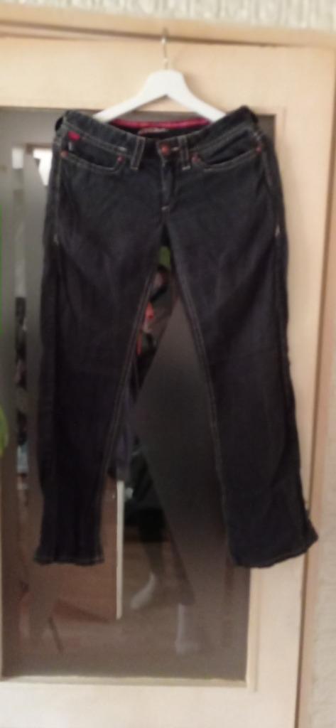 Indian Rose zwarte broek. Vintage., Kleding | Dames, Broeken en Pantalons, Gedragen, Maat 34 (XS) of kleiner, Zwart, Lang, Ophalen of Verzenden