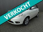 Lancia Ypsilon 1.4 Limited Edition 2010 Pano|PDC|Elektrische, Voorwielaandrijving, Gebruikt, Zwart, 4 cilinders