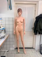 Pas poppen, Ophalen of Verzenden, Zo goed als nieuw, Pop