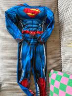 Superman pak 110/116 zonder cape, Ophalen, Zo goed als nieuw, 110 t/m 116, Jongen