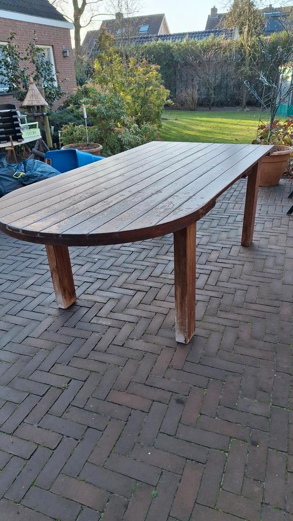 Grote houten tuintafel - Opknapper.  Gratis af te halen, Tuin en Terras, Tuintafels, Gebruikt, Rechthoekig, Hout, Ophalen