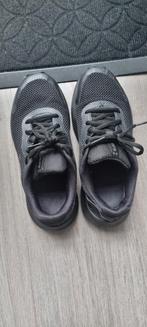 Under Armour sportschoenen., Under Armour, Ophalen of Verzenden, Zo goed als nieuw, Sportschoenen